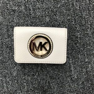 Michel Kors change purse